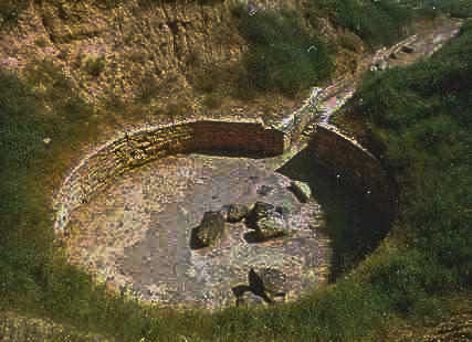 2. Ο ΘΟΛΩΤΟΣ ΤΑΦΟΣ