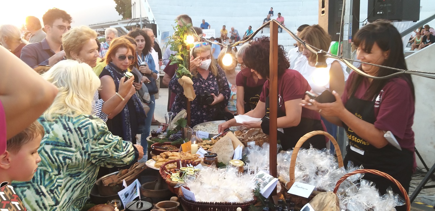 food stories Paralio Astros