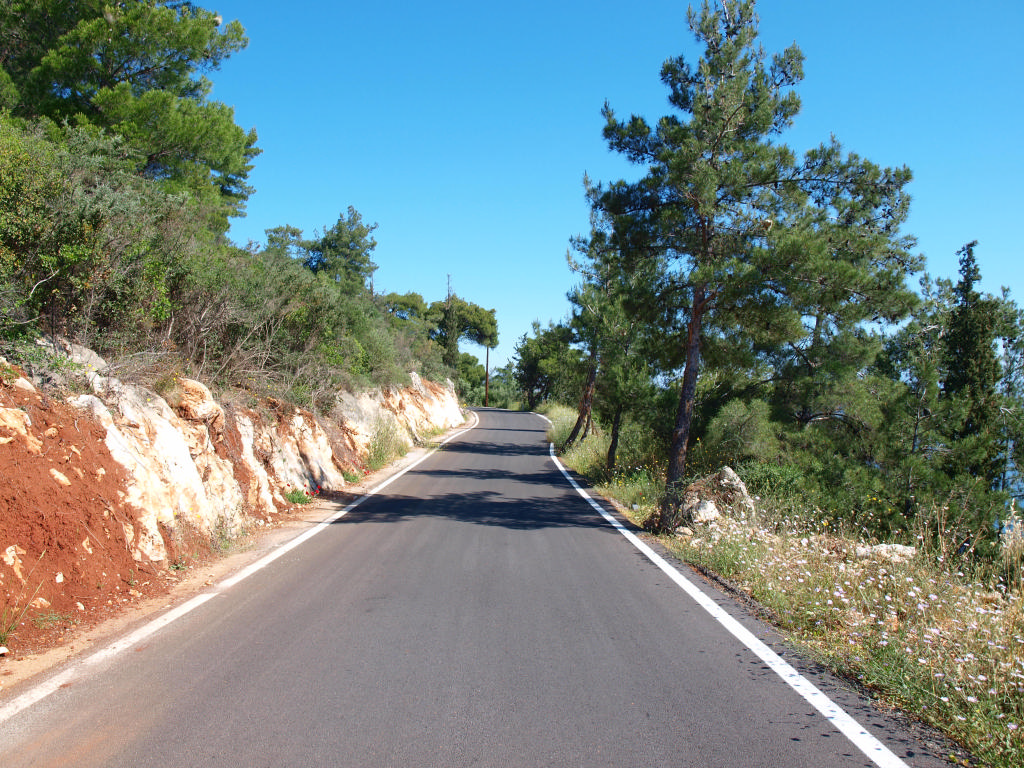 Ο γραφικός περιφερειακός δρόμος στολίδι για το Γύθειο