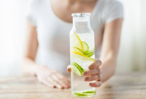 6 συμβουλές αποτοξίνωσης για μετά το τέλος των διακοπών