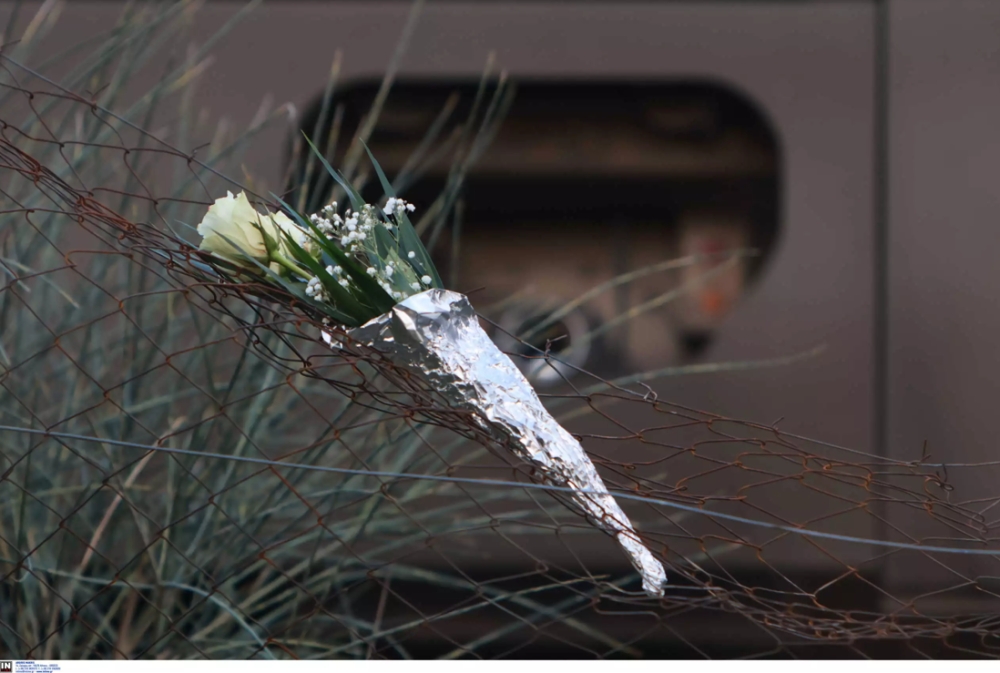 &Chi;&omega;&rho;ί&sigmaf; &sigma;&eta;&mu;&alpha;ί&epsilon;&sigmaf; &kappa;&alpha;&iota; &lambda;ά&beta;&alpha;&rho;&alpha;&hellip; &sigma;&upsilon;&mu;&mu;&epsilon;&tau;έ&chi;&omicron;&upsilon;&mu;&epsilon;