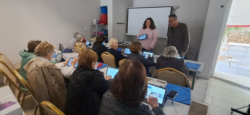 &Pi;&iota;&omicron; &kappa;&omicron;&nu;&tau;ά &sigma;&tau;&eta; &gamma;&nu;ώ&sigma;&eta; &mu;&rsquo; έ&nu;&alpha; &laquo;&kappa;&lambda;&iota;&kappa;&raquo;: &Xi;&epsilon;&kappa;ί&nu;&eta;&sigma;&alpha;&nu; &tau;&alpha; &mu;&alpha;&theta;ή&mu;&alpha;&tau;&alpha; &psi;&eta;&phi;&iota;&alpha;&kappa;ή&sigmaf; &epsilon;&nu;&delta;&upsilon;&nu;ά&mu;&omega;&sigma;&eta;&sigmaf; &sigma;&tau;&omicron; &Kappa;&Alpha;&Pi;&Eta; &Sigma;&pi;ά&rho;&tau;&eta;&sigmaf;