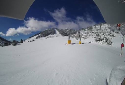 Φρεσκοφορεμένο χιόνι στο Μαίναλο