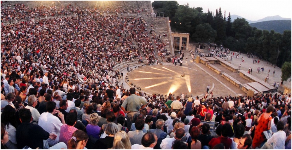 65 &chi;&rho;ό&nu;&iota;&alpha; &delta;&rho;ά&sigma;&eta;&sigmaf; &gamma;&iota;&alpha; &tau;&omicron; &Phi;&epsilon;&sigma;&tau;&iota;&beta;ά&lambda; &Alpha;&theta;&eta;&nu;ώ&nu; &amp; &Epsilon;&pi;&iota;&delta;&alpha;ύ&rho;&omicron;&upsilon;