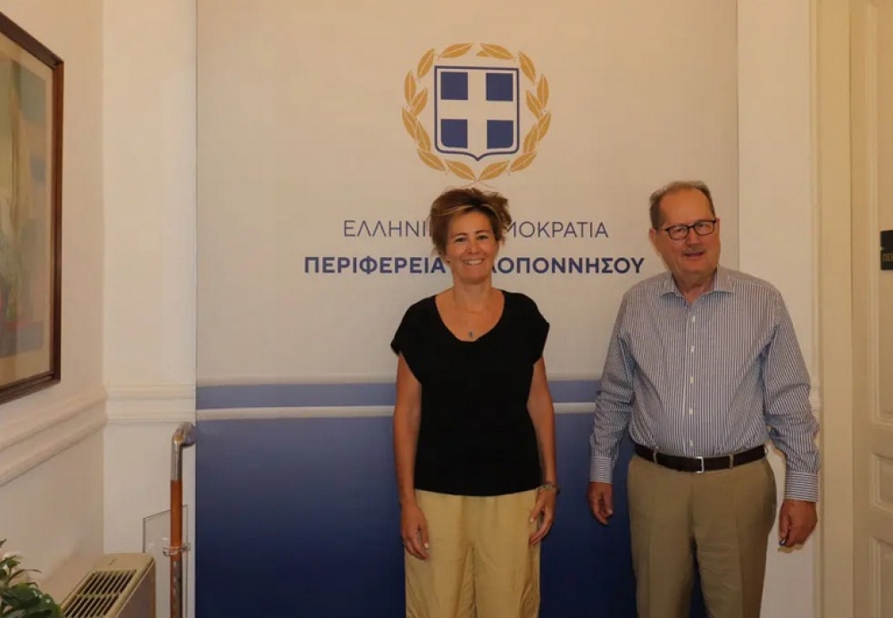 &Delta;&iota;&epsilon;&theta;&nu;ή&sigmaf; &sigma;&upsilon;&mu;&pi;&alpha;&rho;&alpha;&gamma;&omega;&gamma;ή &mu;&epsilon; &laquo;&sigma;&kappa;&eta;&nu;&iota;&kappa;ό&raquo; &tau;&eta;&nu; &Pi;&epsilon;&lambda;&omicron;&pi;ό&nu;&nu;&eta;&sigma;&omicron;