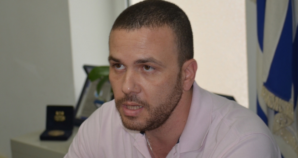 &Pi;&rho;&omicron;ή&chi;&theta;&eta; &sigma;&epsilon; &Alpha;&sigma;&tau;&upsilon;&nu;&omicron;&mu;&iota;&kappa;ό &Upsilon;&pi;&omicron;&delta;&iota;&epsilon;&upsilon;&theta;&upsilon;&nu;&tau;ή &omicron; &Zeta;&alpha;&chi;&alpha;&rho;ί&alpha;&sigmaf; &Alpha;&gamma;&rho;&alpha;&nu;&iota;ώ&tau;&eta;&sigmaf;