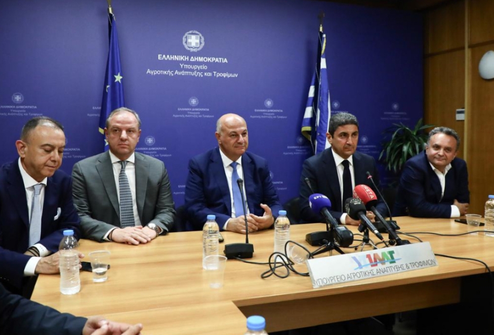 &Tau;&sigma;&iota;ά&rho;&alpha;&sigmaf;: &Theta;&alpha; &sigma;&upsilon;&nu;&epsilon;&chi;ί&sigma;&omicron;&upsilon;&mu;&epsilon; &tau;&iota;&sigmaf; &mu;&epsilon;&tau;&alpha;&rho;&rho;&upsilon;&theta;&mu;ί&sigma;&epsilon;&iota;&sigmaf; &kappa;&alpha;&iota; &tau;&iota;&sigmaf; &alpha;&lambda;&lambda;&alpha;&gamma;έ&sigmaf; &pi;&rho;&omicron;&sigmaf; ό&phi;&epsilon;&lambda;&omicron;&sigmaf; &tau;&omega;&nu; &Epsilon;&lambda;&lambda;ή&nu;&omega;&nu; &alpha;&gamma;&rho;&omicron;&tau;ώ&nu;