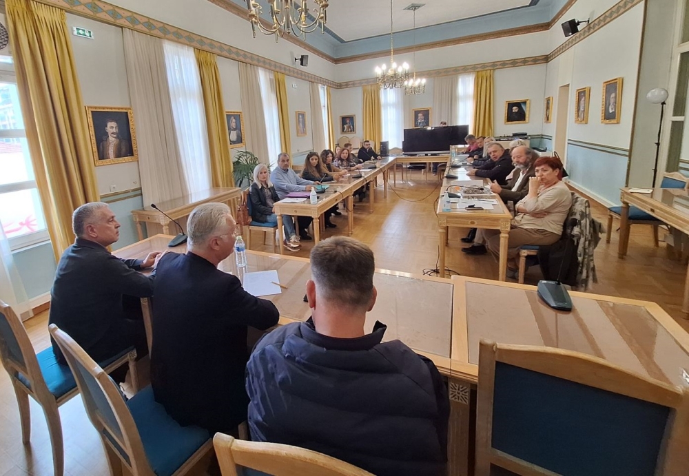 &Sigma;&upsilon;&nu;&tau;&omicron;&nu;&iota;&sigma;&mu;ό&sigmaf; &kappa;&alpha;&iota; &delta;&iota;&epsilon;&kappa;&delta;&iota;&kappa;ή&sigma;&epsilon;&iota;&sigmaf; &gamma;&iota;&alpha; &tau;&omicron;&upsilon;&sigmaf; &epsilon;&rho;&gamma;&alpha;&zeta;&omicron;&mu;έ&nu;&omicron;&upsilon;&sigmaf; &sigma;&tau;&iota;&sigmaf; &Pi;&Epsilon; &tau;&eta;&sigmaf; &Pi;&epsilon;&lambda;&omicron;&pi;&omicron;&nu;&nu;ή&sigma;&omicron;&upsilon;