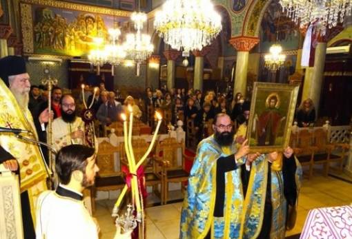 Με εκκλησιαστική μεγαλοπρέπεια η ενθρόνιση της εικόνας του Οσίου Νίκωνος