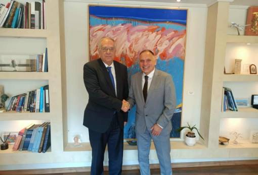 Αναπτυξιακός Νόμος-λακωνικές επιχειρήσεις και ακρίβεια στην επαφή Κρητικού-Θεοδωρικάκου