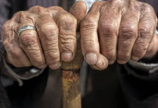 Έλληνες συνταξιούχοι: Άνω των 65 ετών το 80%