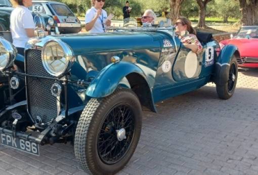 Τετράτροχη λάμψη εποχής σε Μάνη, Σπάρτη και Μυστρά (ΦΩΤΟ)