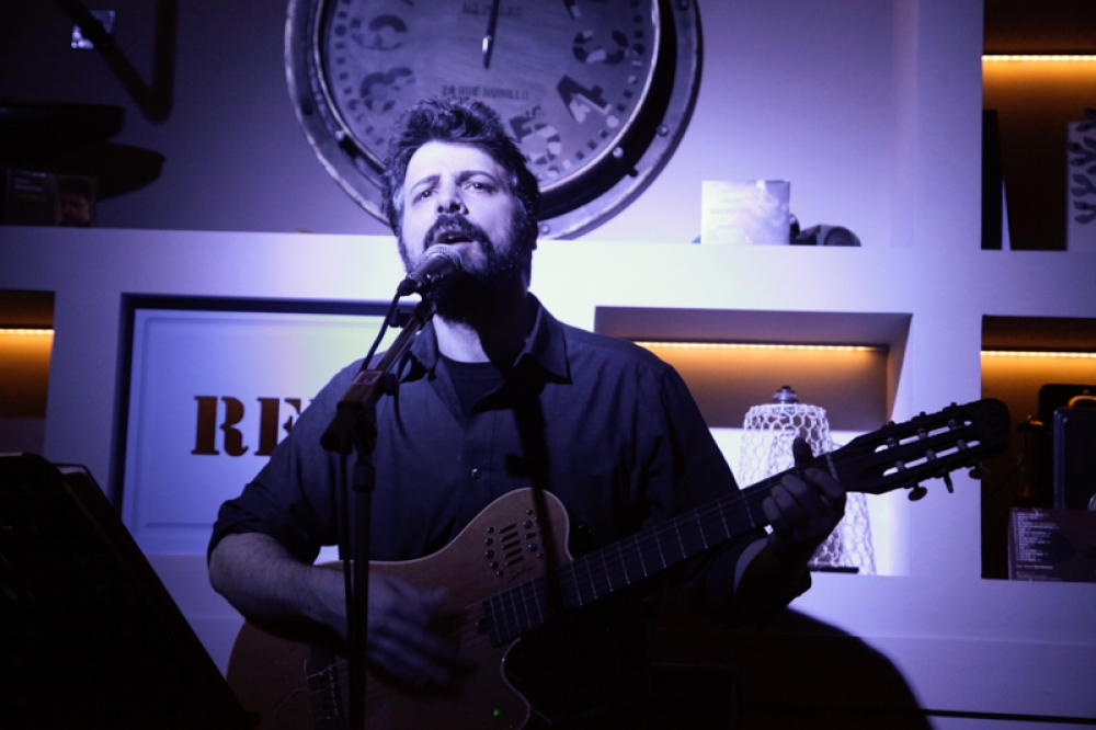 VIDEO &alpha;&pi;ό &tau;&eta;&nu; &pi;&alpha;&rho;&omicron;&upsilon;&sigma;ί&alpha;&sigma;&eta; &tau;&omicron;&upsilon; &delta;ί&sigma;&kappa;&omicron;&upsilon; &tau;&omicron;&upsilon; &Pi;. &Mu;&pi;&omicron;ύ&sigma;&alpha;&lambda;&eta;