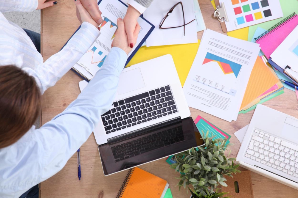 &Epsilon;&pi;&iota;&chi;&epsilon;&iota;&rho;&epsilon;ί&nu; &alpha;&pi;ό &tau;&omicron; &mu;&eta;&delta;έ&nu; &mu;&epsilon; &pi;&epsilon;&rho;&iota;&phi;&epsilon;&rho;&epsilon;&iota;&alpha;&kappa;ή &laquo;&omicron;&mu;&pi;&rho;έ&lambda;&alpha;&raquo; &sigma;&tau;&eta;&nu; &Pi;&epsilon;&lambda;&omicron;&pi;ό&nu;&nu;&eta;&sigma;&omicron;