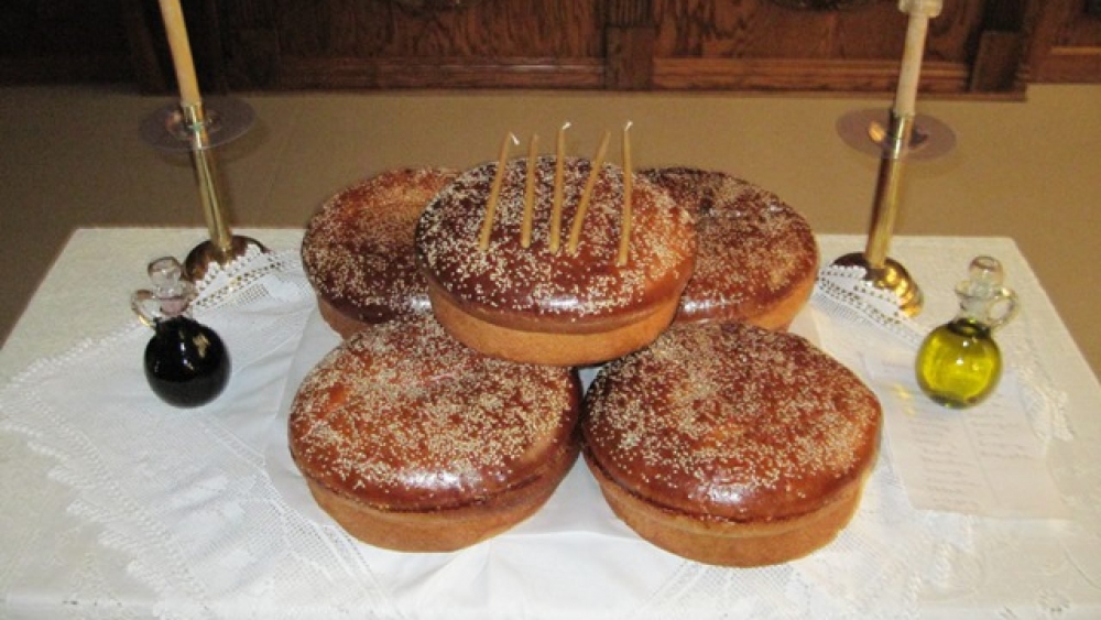 &Eta; &epsilon;&tau;ή&sigma;&iota;&alpha; &alpha;&rho;&tau;&omicron;&kappa;&lambda;&alpha;&sigma;ί&alpha; &gamma;&iota;&alpha; &tau;&iota;&sigmaf; &laquo;&Theta;&upsilon;&gamma;&alpha;&tau;έ&rho;&epsilon;&sigmaf; &tau;&eta;&sigmaf; &Pi;&eta;&nu;&epsilon;&lambda;ό&pi;&eta;&sigmaf;&raquo;