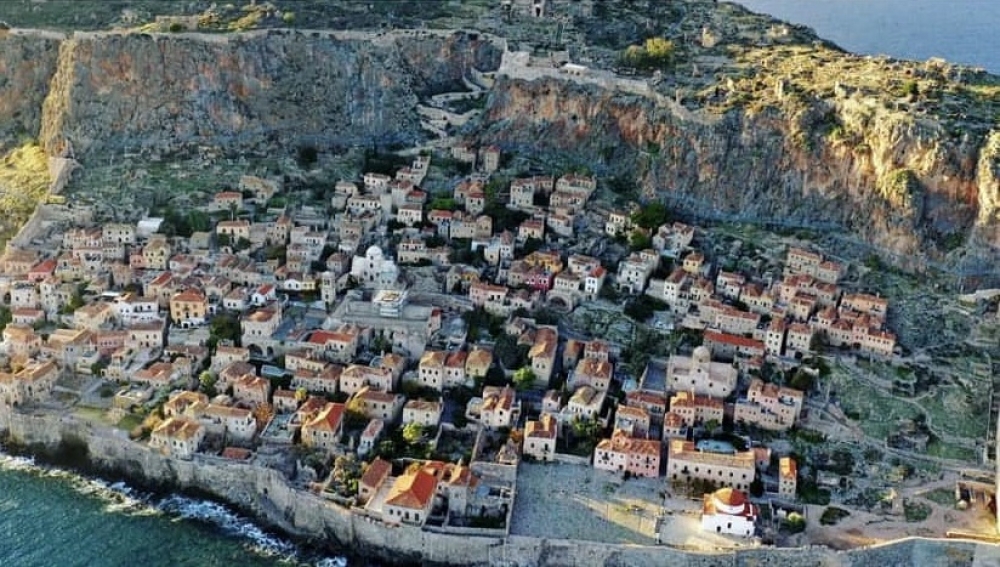 &laquo;&Alpha;&nu;&epsilon;&beta;ά&zeta;&epsilon;&iota;&raquo; &tau;&eta;&nu; &kappa;&alpha;&sigma;&tau;&rho;&omicron;&pi;&omicron;&lambda;&iota;&tau;&epsilon;ί&alpha; &tau;&omicron; &tau;&epsilon;&lambda;&epsilon;&phi;&epsilon;&rho;ί&kappa;