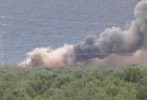 Μεγάλη πυρκαγιά σε επιχείρηση ελαστικών στους Μολάους (VIDEO)