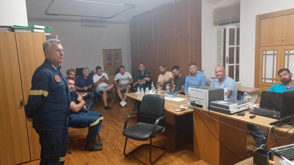 &Sigma;&tau;&eta;&nu; &alpha;&phi;&epsilon;&tau;&eta;&rho;ί&alpha; &gamma;&iota;&alpha; &epsilon;&theta;&epsilon;&lambda;&omicron;&nu;&tau;&iota;&kappa;ό &pi;&upsilon;&rho;&omicron;&sigma;&beta;&epsilon;&sigma;&tau;&iota;&kappa;ό &sigma;&tau;&alpha;&theta;&mu;ό &sigma;&tau;&omicron; &Gamma;&epsilon;&rho;ά&kappa;&iota;