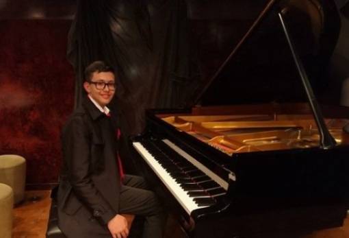 Με τη Συμφωνική Ορχήστρα Κύπρου ο 16χρονος Π. Δρακόπουλος από τη Μονεμβασιά!