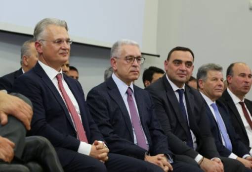 Σε αναμονή για την ανακοίνωση των αντιπεριφερειαρχών