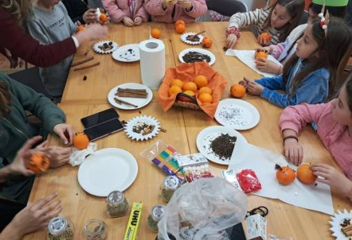 Η Βιβλιοθήκη Γερακίου μοσχομύρισε  από «Τα μπαχαρικά»