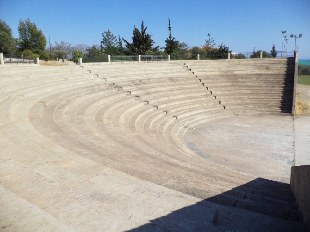 &laquo;&Mu;έ&nu;&omicron;&upsilon;&mu;&epsilon; &Epsilon;&upsilon;&rho;ώ&tau;&alpha;&raquo; &sigma;&epsilon; &epsilon;&sigma;&tau;ί&epsilon;&sigmaf; &pi;&omicron;&lambda;&iota;&tau;&iota;&sigma;&mu;&omicron;ύ