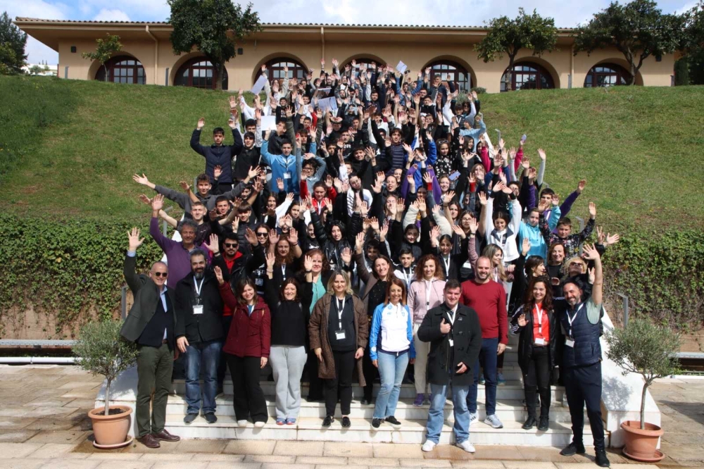 &Omicron;&iota; &pi;&rho;ώ&tau;&omicron;&iota; &mu;&alpha;&theta;&eta;&tau;έ&sigmaf; &gamma;&nu;ώ&rho;&iota;&sigma;&alpha;&nu; &tau;&omicron; &pi;&rho;ό&gamma;&rho;&alpha;&mu;&mu;&alpha; &laquo;&Beta;&iota;ώ&nu;&omega; &tau;&iota;&sigmaf; &Omicron;&lambda;&upsilon;&mu;&pi;&iota;&alpha;&kappa;έ&sigmaf; &Alpha;&xi;ί&epsilon;&sigmaf;&raquo;