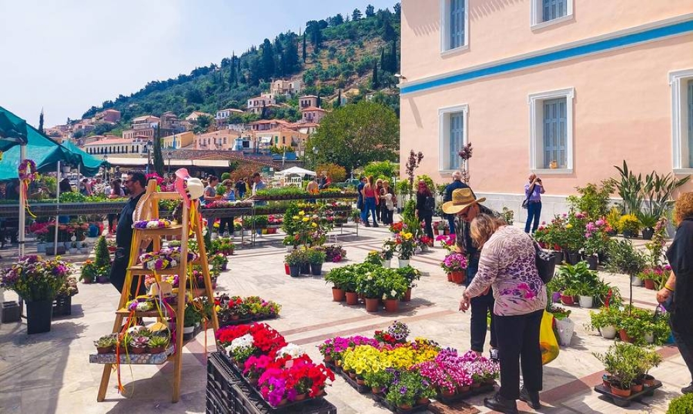 &Eta; Ά&nu;&omicron;&iota;&xi;&eta; &alpha;&nu;&theta;ί&zeta;&epsilon;&iota; &mu;&epsilon; &chi;&rho;ώ&mu;&alpha;&tau;&alpha; &kappa;&alpha;&iota; &alpha;&rho;ώ&mu;&alpha;&tau;&alpha; &sigma;&tau;&omicron; &Gamma;ύ&theta;&epsilon;&iota;&omicron;
