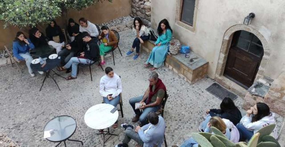 &Mu;&alpha;&theta;&eta;&tau;έ&sigmaf; &alpha;&pi;ό &tau;&omicron; &Mu;&iota;&lambda;ά&nu;&omicron; &epsilon;&pi;&iota;&sigma;&kappa;έ&phi;&tau;&eta;&kappa;&alpha;&nu; &tau;&eta; &Mu;&omicron;&nu;&epsilon;&mu;&beta;&alpha;&sigma;&iota;ά