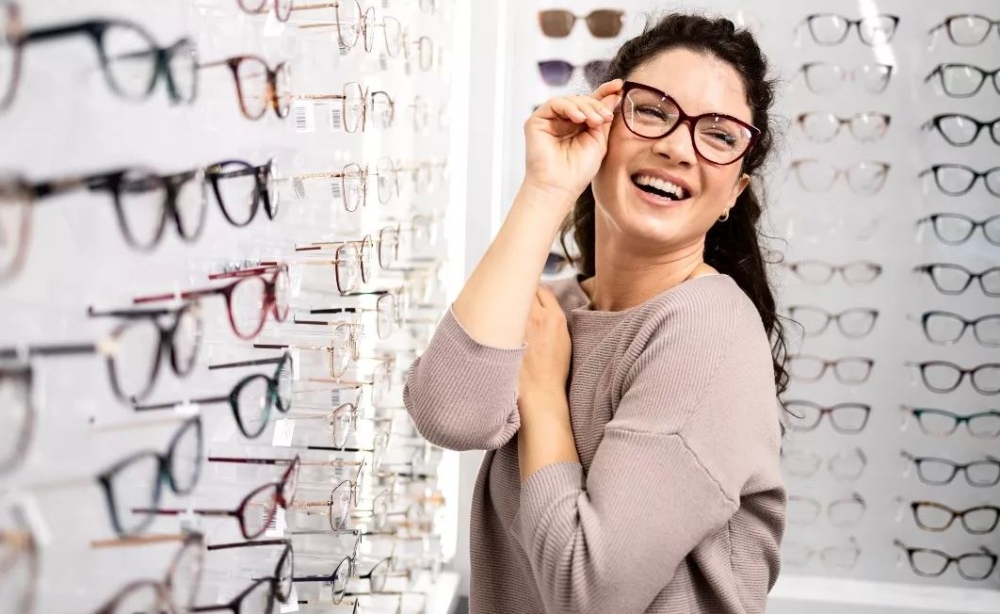 Έ&rho;&chi;&omicron;&nu;&tau;&alpha;&iota; &laquo;έ&xi;&upsilon;&pi;&nu;&alpha;&raquo; &gamma;&upsilon;&alpha;&lambda;&iota;ά &pi;&omicron;&upsilon; &epsilon;&sigma;&tau;&iota;ά&zeta;&omicron;&upsilon;&nu; &mu;ό&nu;&alpha; &tau;&omicron;&upsilon;&sigmaf;