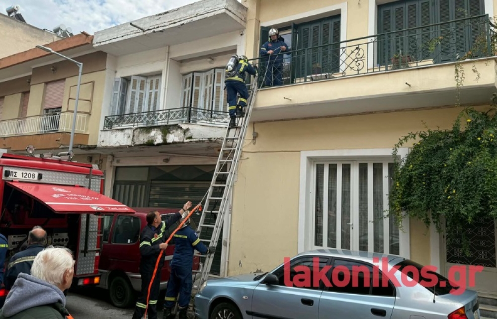 &Phi;&omega;&tau;&iota;ά &sigma;&epsilon; &mu;&omicron;&nu;&omicron;&kappa;&alpha;&tau;&omicron;&iota;&kappa;ί&alpha; &sigma;&tau;&eta;&nu; &pi;&epsilon;&rho;&iota;&omicron;&chi;ή &Epsilon;&upsilon;&alpha;&gamma;&gamma;&epsilon;&lambda;ί&sigma;&tau;&rho;&iota;&alpha;&sigmaf; &Sigma;&pi;ά&rho;&tau;&eta;&sigmaf;