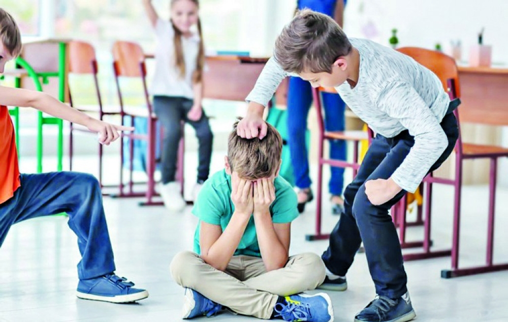 &Epsilon;&nu;&delta;&omicron;&sigma;&chi;&omicron;&lambda;&iota;&kappa;ή &beta;ί&alpha;: &Alpha;&upsilon;&sigma;&tau;&eta;&rho;ό&tau;&epsilon;&rho;&epsilon;&sigmaf; &laquo;&pi;&omicron;&iota;&nu;έ&sigmaf;&raquo; &kappa;&alpha;&iota; &epsilon;&upsilon;&theta;ύ&nu;&epsilon;&sigmaf; &sigma;&tau;&omicron;&upsilon;&sigmaf; &gamma;&omicron;&nu;&epsilon;ί&sigmaf;