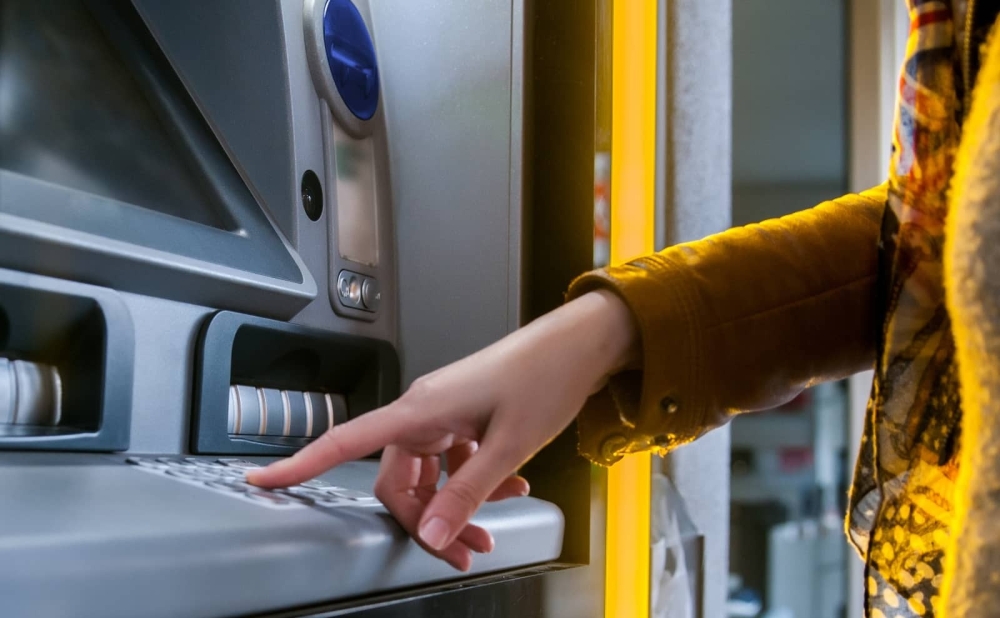 &Omicron; &laquo;&chi;ά&rho;&tau;&eta;&sigmaf;&raquo; &pi;&lambda;&eta;&rho;&omega;&mu;ώ&nu; &alpha;&pi;ό &Delta;&Upsilon;&Pi;&Alpha; &kappa;&alpha;&iota; e-&Epsilon;&Phi;&Kappa;&Alpha;