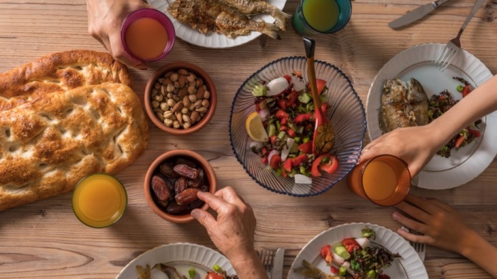 &Pi;&rho;&omicron;&epsilon;&tau;&omicron;&iota;&mu;ά&zeta;&omicron;&nu;&tau;&alpha;&iota; &gamma;&iota;&alpha; &tau;&eta; &nu;&eta;&sigma;&tau;&epsilon;ί&alpha;  &tau;&omega;&nu; &Chi;&rho;&iota;&sigma;&tau;&omicron;&upsilon;&gamma;έ&nu;&nu;&omega;&nu; &omicron;&iota; &Kappa;&upsilon;&rho;ί&epsilon;&sigmaf; &tau;&omega;&nu; &Alpha;&mu;&upsilon;&kappa;&lambda;ώ&nu;