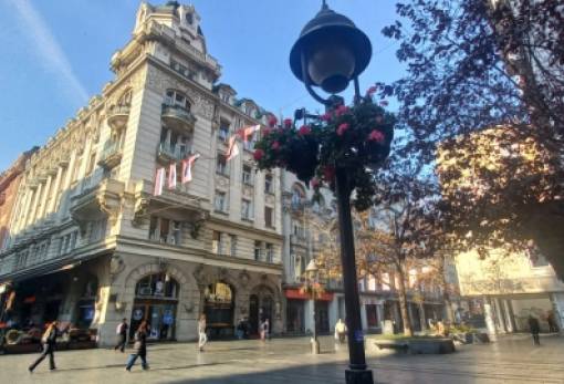 Το δικό σας σχόλιο: Η ζωή είναι ωραία και με 1.000 ευρώ το μήνα.  Ζήσε, επιτέλους!