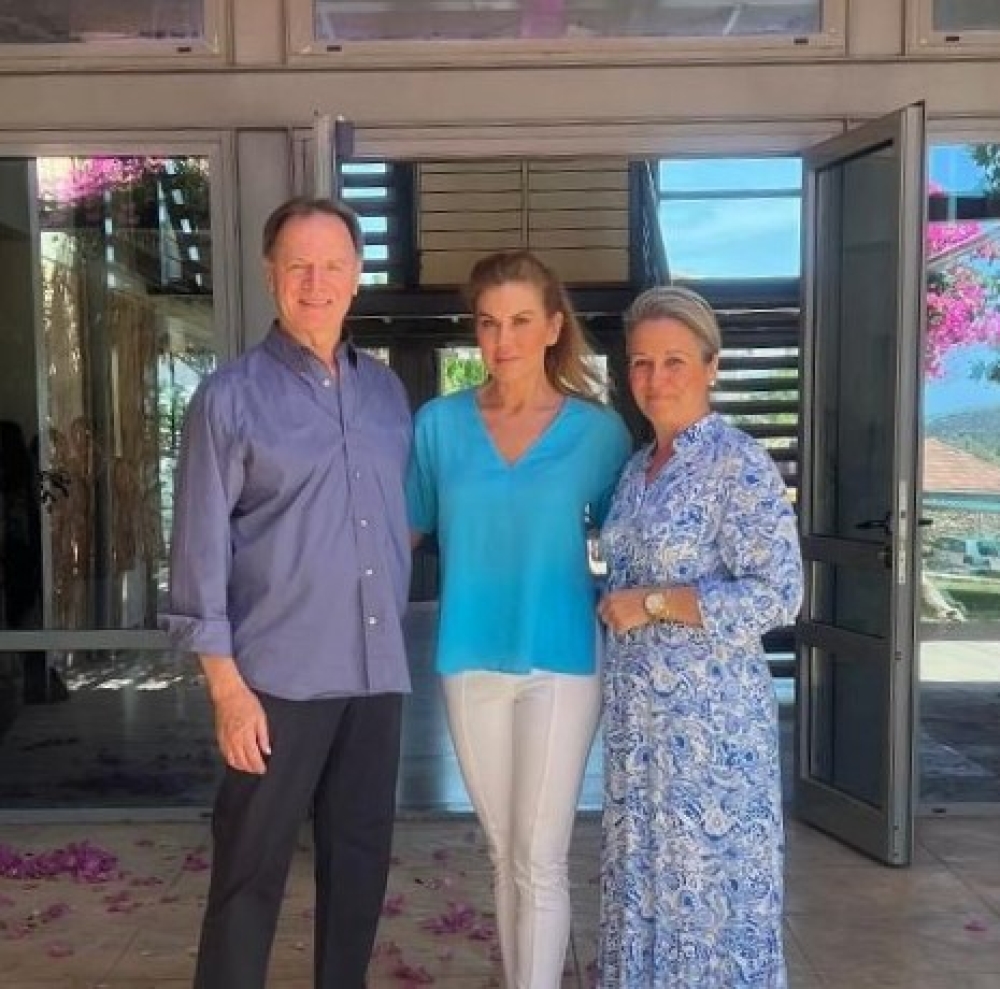 &Tau;&eta; &delta;&iota;&alpha;&chi;&rho;&omicron;&nu;&iota;&kappa;ή &alpha;&xi;ί&alpha; &tau;&omega;&nu; &Alpha;&rho;&chi;&alpha;ί&omega;&nu; &Epsilon;&lambda;&lambda;&eta;&nu;&iota;&kappa;ώ&nu;  &alpha;&nu;έ&delta;&epsilon;&iota;&xi;&epsilon; &eta; &Epsilon;&upsilon;&gamma;. &Mu;&alpha;&nu;&omega;&lambda;ί&delta;&omicron;&upsilon; &sigma;&tau;&alpha; &Pi;&alpha;&pi;&alpha;&delta;&iota;ά&nu;&iota;&kappa;&alpha;