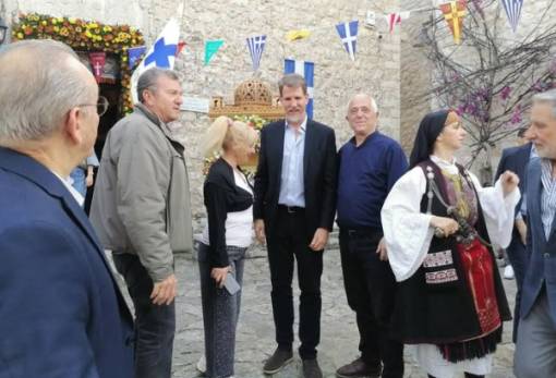 Υποδοχή «σταρ» για τον Παύλο Ντε Γκρες στην Αρεόπολη