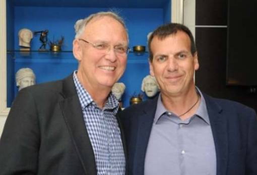 «Γνέφει» υποστηρικτικά στον Μιχ. Βακαλόπουλο ο Π. Δούκας