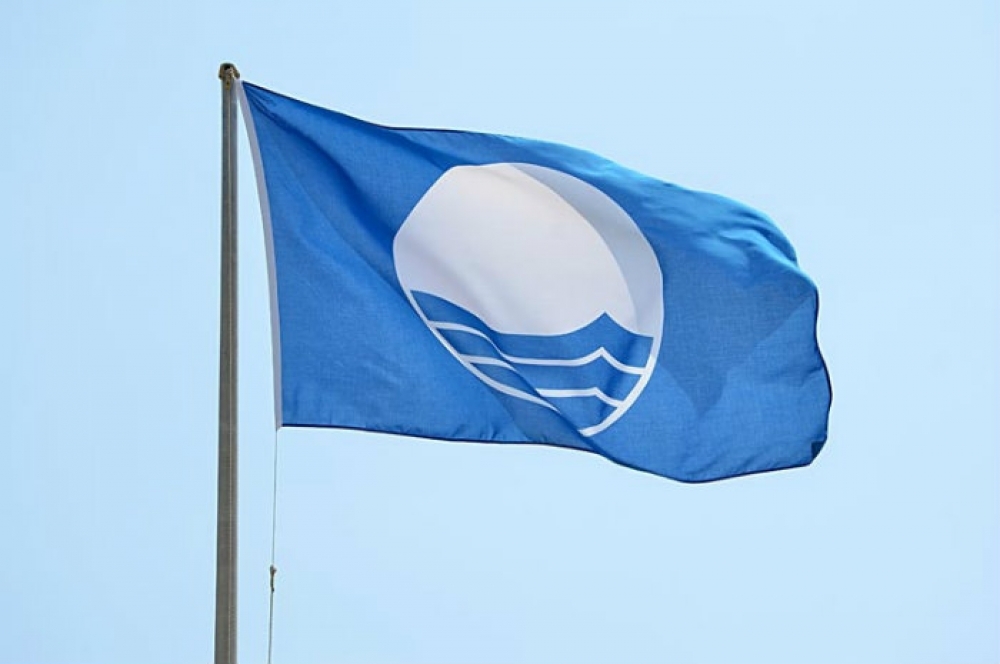 &Delta;έ&kappa;&alpha; &laquo;&Gamma;&alpha;&lambda;ά&zeta;&iota;&epsilon;&sigmaf; &Sigma;&eta;&mu;&alpha;ί&epsilon;&sigmaf;&raquo; &phi;έ&tau;&omicron;&sigmaf; &sigma;&tau;&eta; &Lambda;&alpha;&kappa;&omega;&nu;ί&alpha;