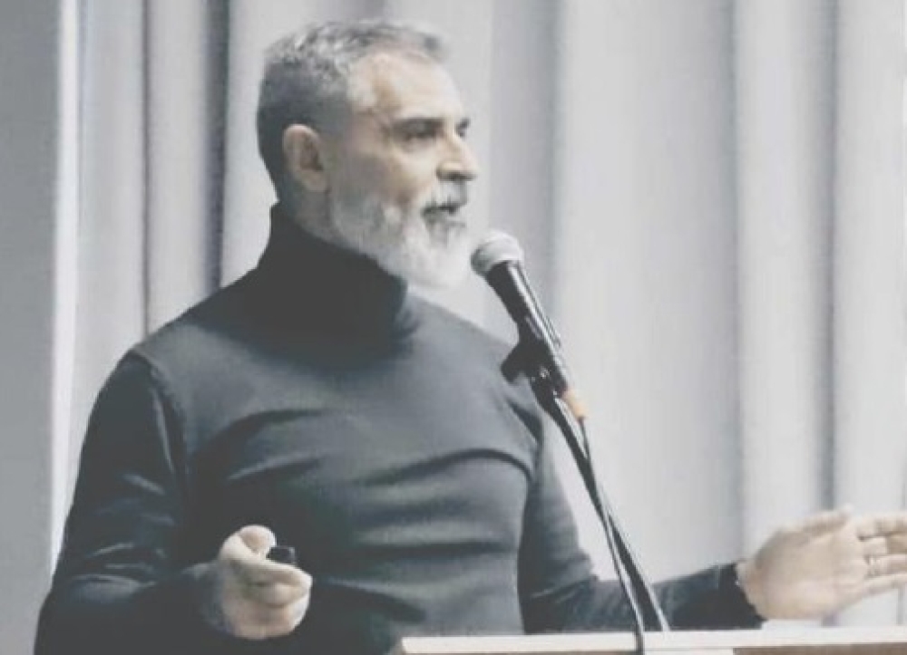 &laquo;&Mu;&alpha;&theta;&alpha;ί&nu;&omega; &pi;ώ&sigmaf; &nu;&alpha; &mu;&alpha;&theta;&alpha;ί&nu;&omega; &kappa;&alpha;&lambda;ύ&tau;&epsilon;&rho;&alpha;&raquo; &sigma;&tau;&eta;&nu; &Pi;&Epsilon;&Sigma;