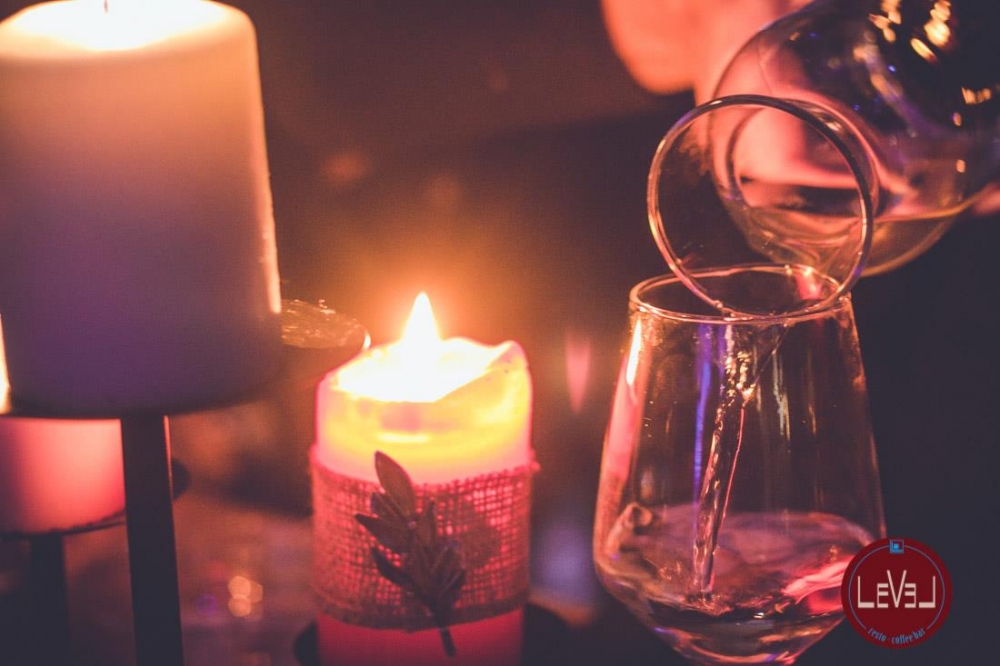 &Tau;&alpha; &kappa;&alpha;&lambda;ύ&tau;&epsilon;&rho;&alpha; &kappa;&rho;&alpha;&sigma;&iota;ά &tau;&eta;&sigmaf; &Epsilon;&lambda;&lambda;ά&delta;&alpha;&sigmaf; &sigma;&epsilon; &mu;&iota;&alpha; &beta;&rho;&alpha;&delta;&iota;ά &mu;&epsilon; live &mu;&omicron;&upsilon;&sigma;&iota;&kappa;ή &sigma;&tau;&omicron; &laquo;Level&raquo;!