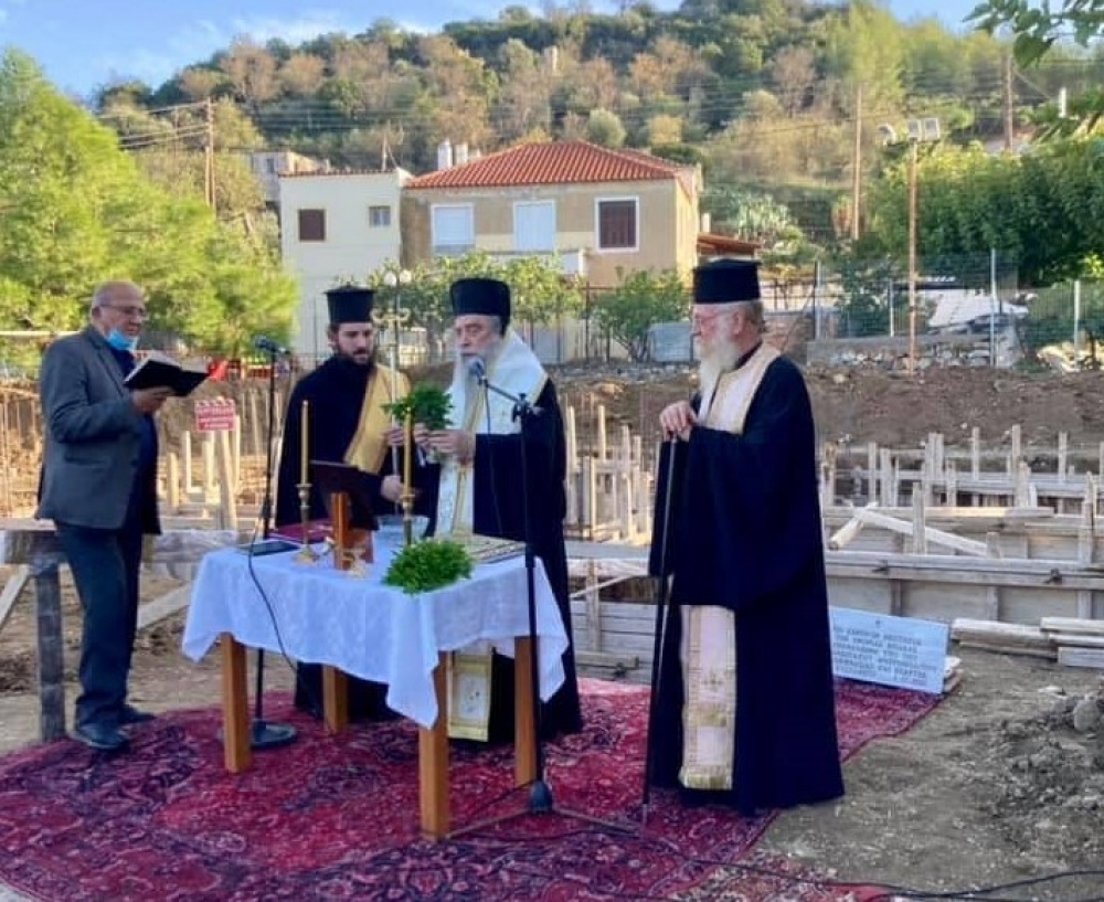 &Theta;&epsilon;&mu;έ&lambda;&iota;&omicron;&sigmaf; &lambda;ί&theta;&omicron;&sigmaf; &gamma;&iota;&alpha; &tau;&omicron; &kappa;έ&nu;&tau;&rho;&omicron; &nu;&epsilon;ό&tau;&eta;&tau;&alpha;&sigmaf; &sigma;&tau;&eta;&nu; &Alpha;&pi;&iota;&delta;&iota;ά