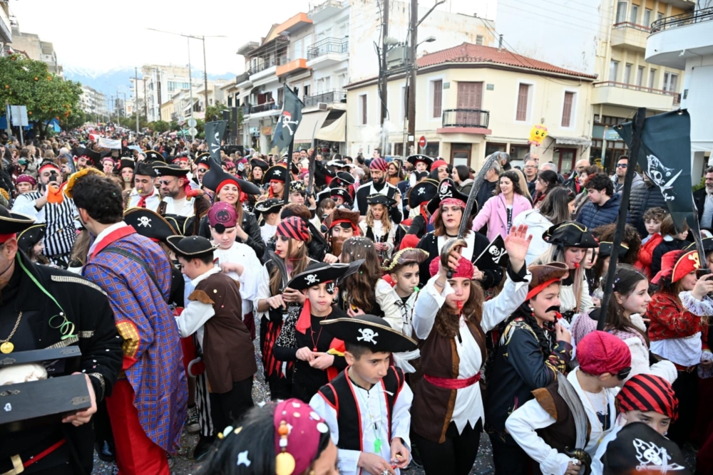 &Alpha;&pi;&omicron;&kappa;&rho;&iota;ά&tau;&iota;&kappa;&omicron; &nu;&tau;&epsilon;&lambda;ί&rho;&iota;&omicron; &sigma;&epsilon; έ&nu;&alpha; &pi;&omicron;&lambda;ύ&chi;&rho;&omega;&mu;&omicron; &laquo;&pi;&omicron;&tau;ά&mu;&iota;&raquo; &xi;&epsilon;&phi;&alpha;&nu;&tau;ώ&mu;&alpha;&tau;&omicron;&sigmaf; &sigma;&tau;&eta; &Sigma;&pi;ά&rho;&tau;&eta;!