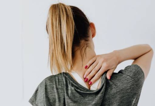 Πόνος στον αυχένα: Είναι το botox λύση;