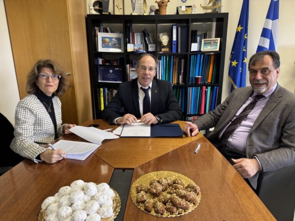 &Mu;&pi;&lambda;ό&kappa;&omicron; &sigma;&tau;&eta; &beta;ί&alpha;-&kappa;&alpha;&kappa;&omicron;&pi;&omicron;ί&eta;&sigma;&eta;-&pi;&alpha;&rho;&epsilon;&nu;ό&chi;&lambda;&eta;&sigma;&eta;  &kappa;&alpha;&tau;ά &pi;&alpha;&iota;&delta;&iota;ώ&nu; &sigma;&tau;&omicron;&nu; &Alpha;&theta;&lambda;&eta;&tau;&iota;&sigma;&mu;ό