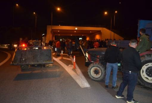 Ακλόνητα μπλόκα δίχως «ημερομηνία λήξης»