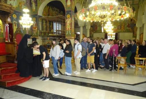 Ιερά παράκληση για τις Πανελλαδικές Εξετάσεις  στον ΙΝ Αγίου Νικολάου Σπάρτης