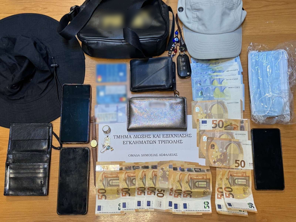 &Epsilon;&xi;&alpha;&rho;&theta;&rho;ώ&theta;&eta;&kappa;&epsilon; &sigma;&pi;&epsilon;ί&rho;&alpha; &laquo;&pi;&omicron;&rho;&tau;&omicron;&phi;&omicron;&lambda;ά&delta;&omega;&nu;&raquo; &sigma;&epsilon; &lambda;&alpha;ϊ&kappa;ή &alpha;&gamma;&omicron;&rho;ά &tau;&eta;&sigmaf; &Tau;&rho;ί&pi;&omicron;&lambda;&eta;&sigmaf;