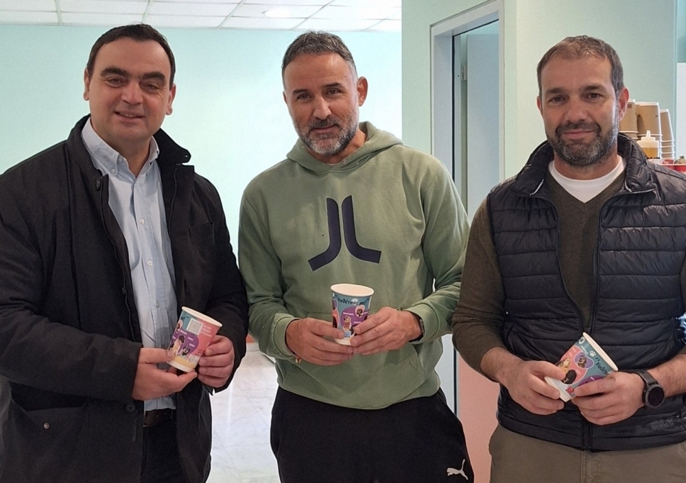 &Alpha;&delta;&epsilon;&sigma;&pi;&omicron;&tau;ά&kappa;&iota;&alpha; &Sigma;&pi;ά&rho;&tau;&eta;&sigmaf; &nu;&alpha; &tau;&alpha; &laquo;&pi;&iota;&epsilon;&iota;&sigmaf;&raquo; &sigma;&epsilon; έ&nu;&alpha; &kappa;ύ&pi;&epsilon;&lambda;&lambda;&omicron;