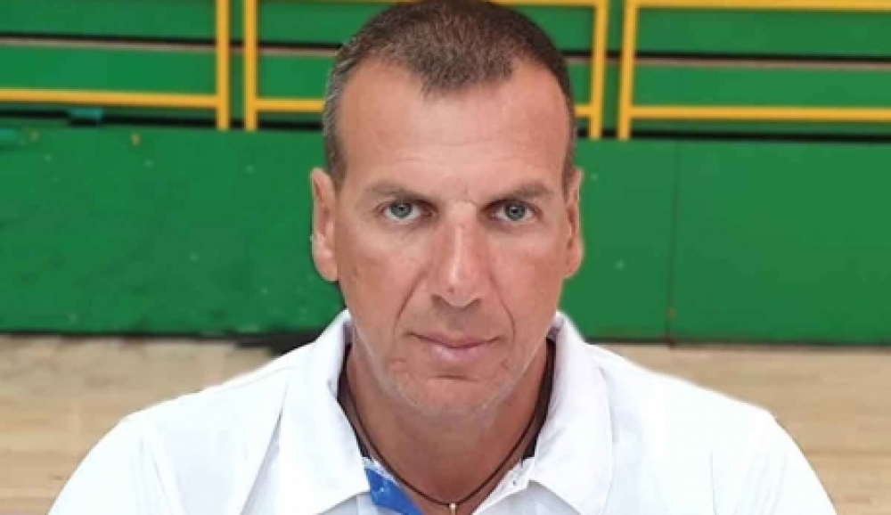 &Omicron; &Mu;. &Beta;&alpha;&kappa;&alpha;&lambda;ό&pi;&omicron;&upsilon;&lambda;&omicron;&sigmaf; &sigma;&tau;&omicron; &psi;&eta;&phi;&omicron;&delta;έ&lambda;&tau;&iota;&omicron; &tau;&eta;&sigmaf; &Epsilon;&Omicron;&Kappa;